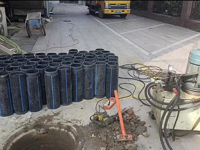 通许PE置换管厂家 DN315置换管 非开挖管短管置换